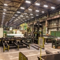 ČEZ ESCO zmodernizovala osvětlení v ArcelorMittal. Systém inteligentního osvětlení uspoří ročně 3050 tun CO2 a více než 80 procent nákladů na elektrickou energii.