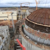 Betonování kupole kontejnmentu 2. bloku Ostrověcké JE bylo dokončeno