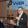 Leoš Tomíček při prezentaci na konferenci VVER
