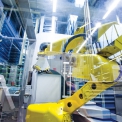 Podíl práce robotů ve výrobních provozech AUMA se neustále zvyšuje
